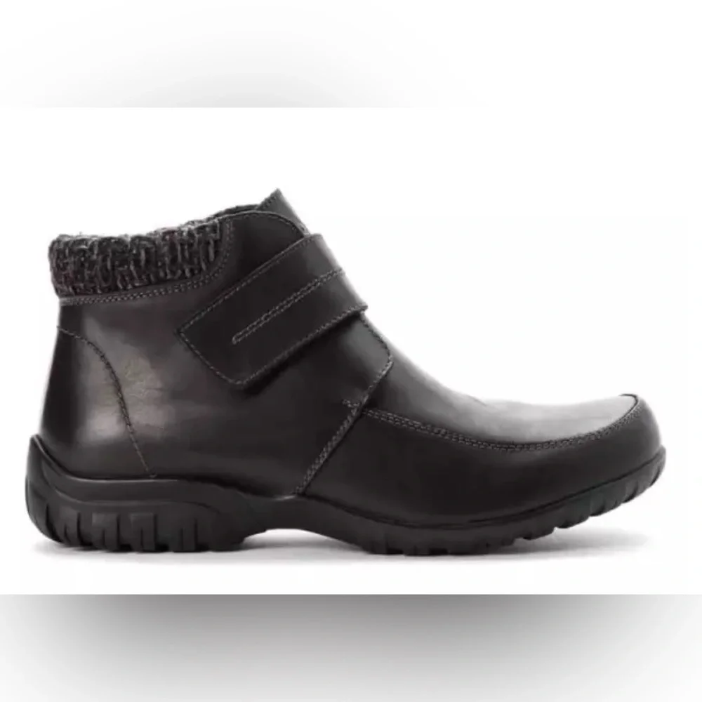Proper Women’s Delaney Strap Black Ankle Boots Size 10 Narrow.